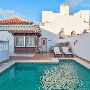 marvelous-holiday-home-villa-la-caleta.adeje-hotels.com/
